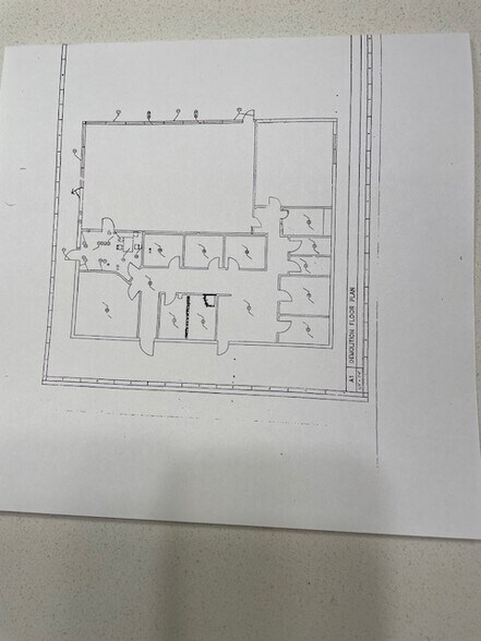 More Photos Of 700 S 10th St, McAllen Office For Sale