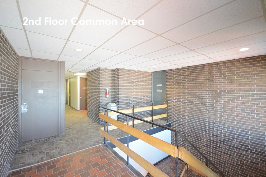 More Photos Of 1417 Cyrville Rd, Ottawa Flex For Lease