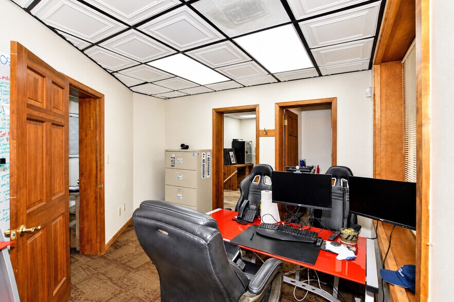 More Photos Of 1422 8th Ave, Greeley Office For Sale