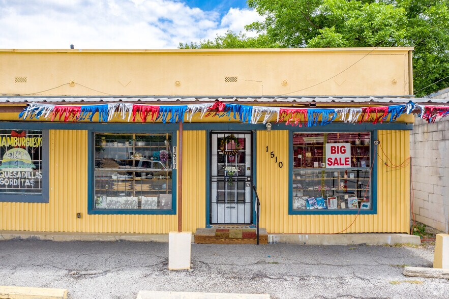 More Photos Of 1502 S Hackberry St, San Antonio Freestanding For Lease