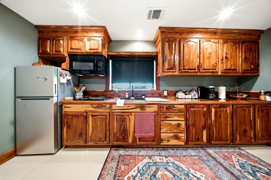 More Photos Of 55 Heritage Rd, Gordonville Office Residential For Sale