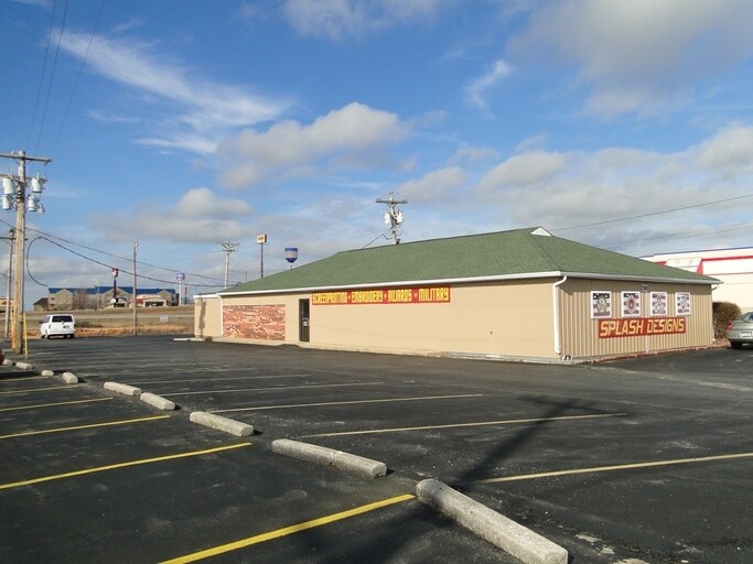 Primary Photo Of 190 Old Route 66, Saint Robert Freestanding For Lease