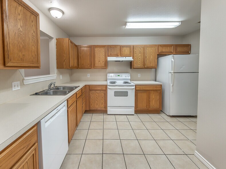 More Photos Of 602 N Belmont, Lubbock Apartments For Sale
