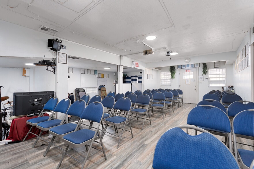 More Photos Of 1204 S Eastern Ave, Las Vegas Religious Facility For Sale