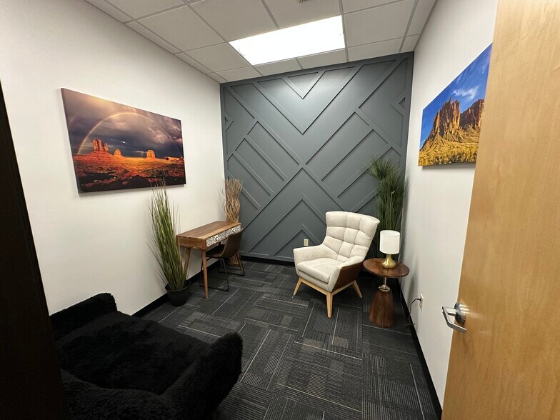 More Photos Of 4025 W Chandler Blvd, Chandler Coworking Space