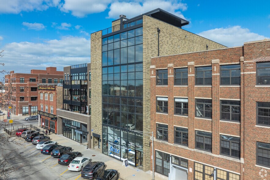 Primary Photo Of 4545 N Ravenswood Ave, Chicago Loft Creative Space For Sale