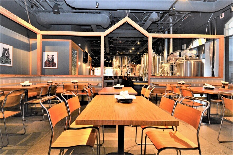 More Photos Of 6315 Main St, Woodridge Restaurant For Sale