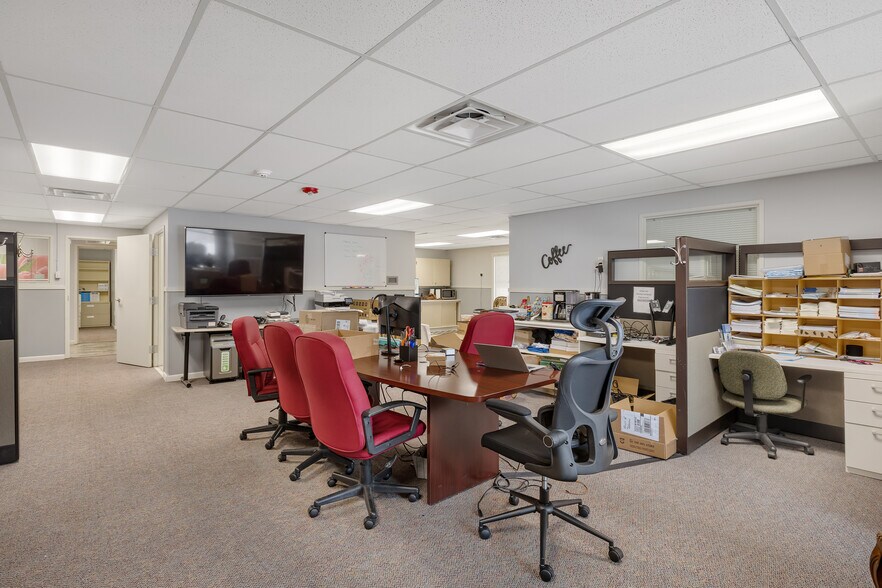 More Photos Of 5758 Cooley Lake Rd, Waterford Daycare Center For Sale