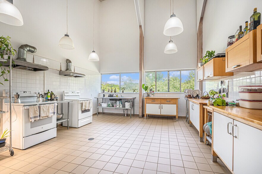 More Photos Of 56968 Dailey Rd, Dowagiac Shelter For Sale