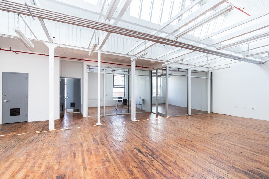 More Photos Of 540 39th St, Union City Warehouse For Lease