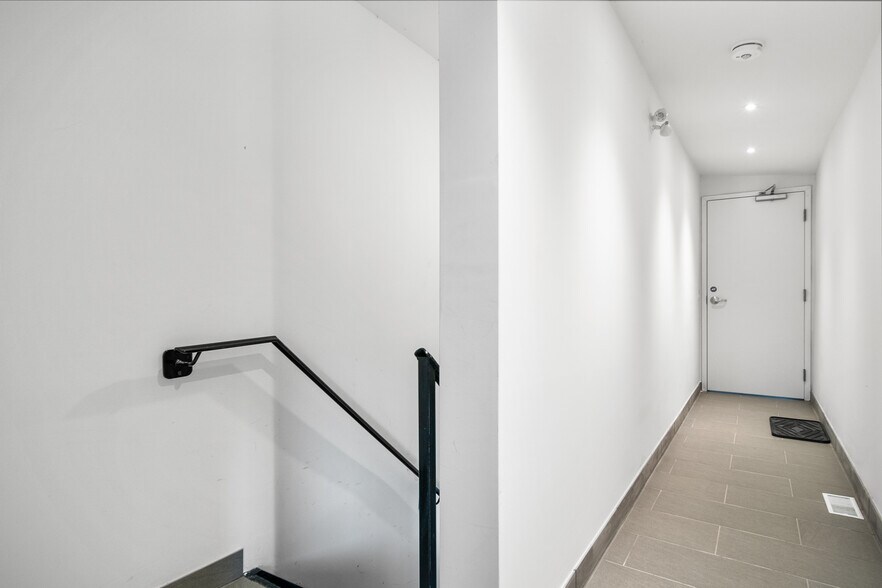 More Photos Of 60 Mill St, Gananoque Medical For Lease