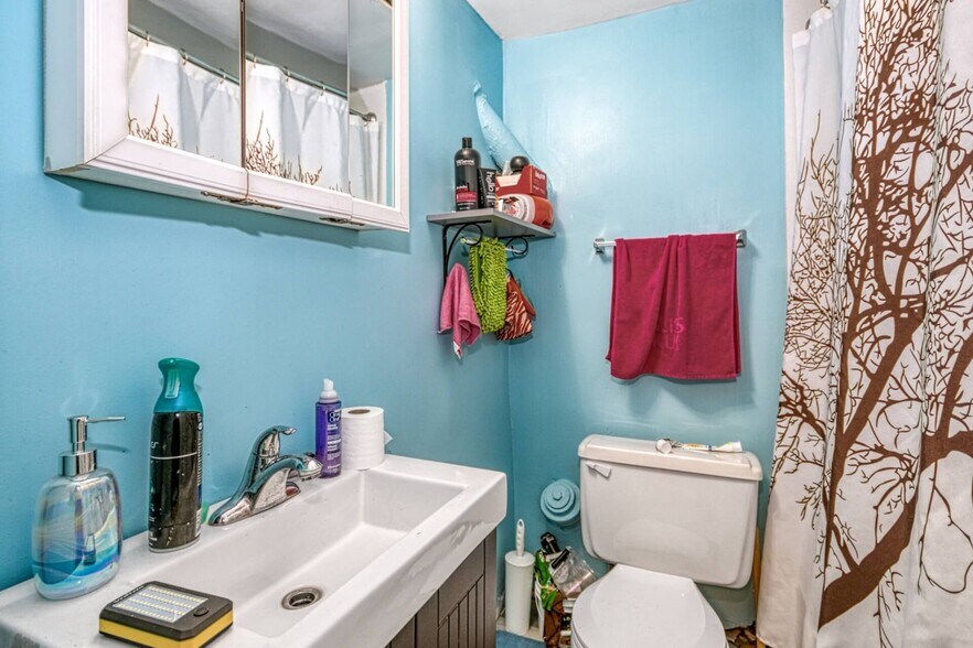 More Photos Of 375-377 Laforest Av, Sudbury Apartments For Sale