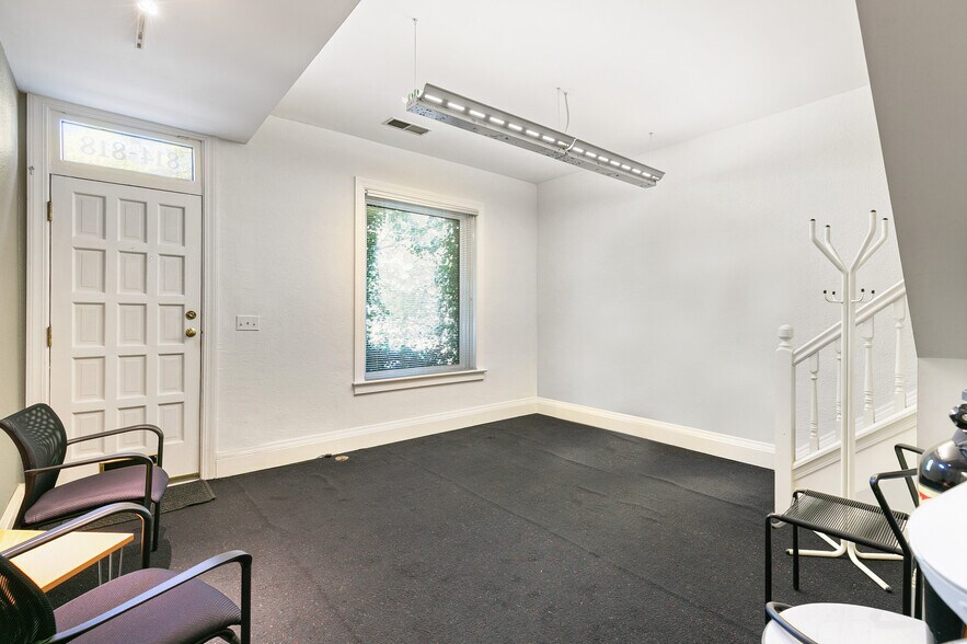 More Photos Of 818 E 19th Ave, Denver Office For Sale