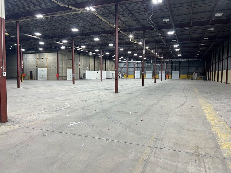 More Photos Of 110 Glidden Rd, Brampton Warehouse For Sale