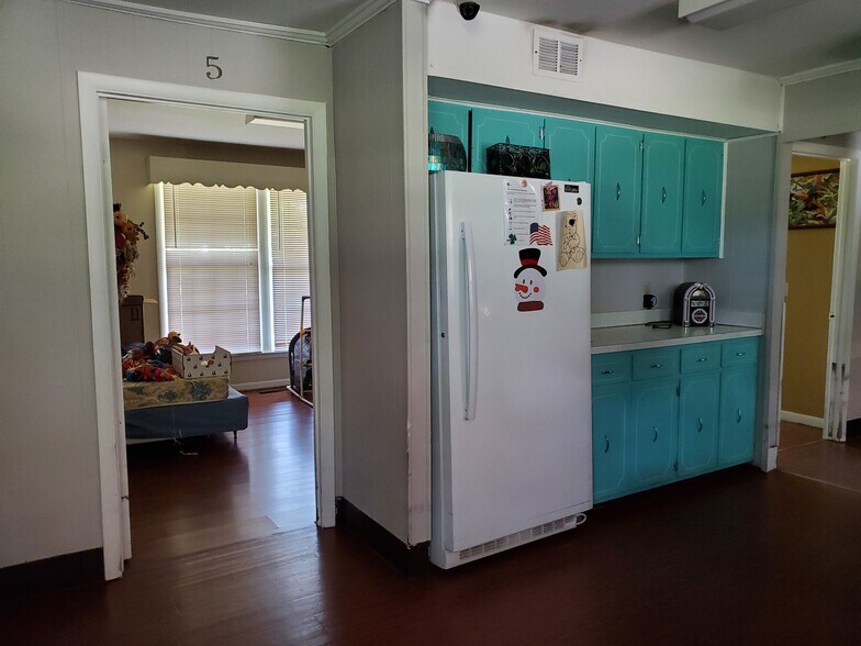 More Photos Of 1104 Old Charlotte Rd, White Bluff Assisted Living For Lease