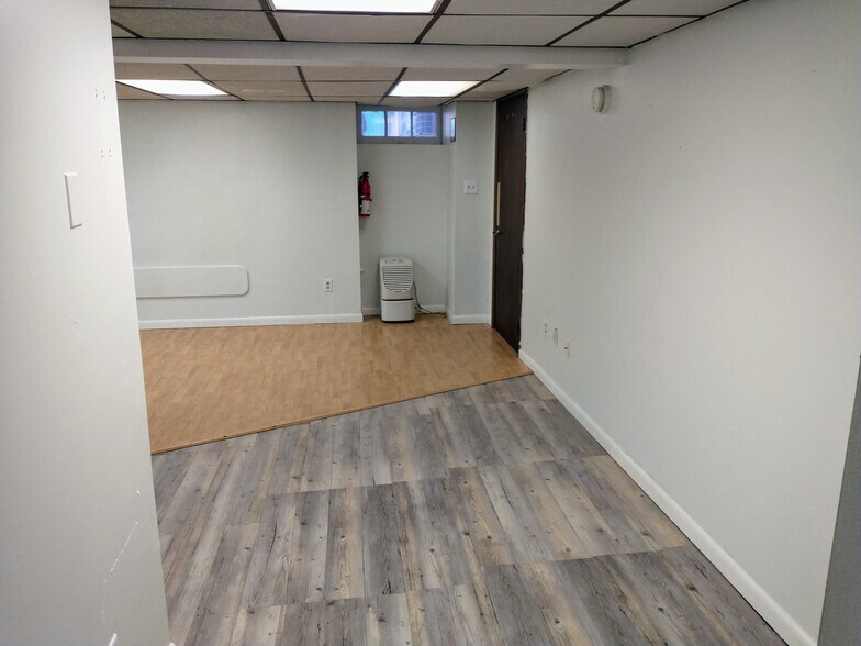 More Photos Of 2221 Penn Ave, Reading Storefront Retail Residential For Lease