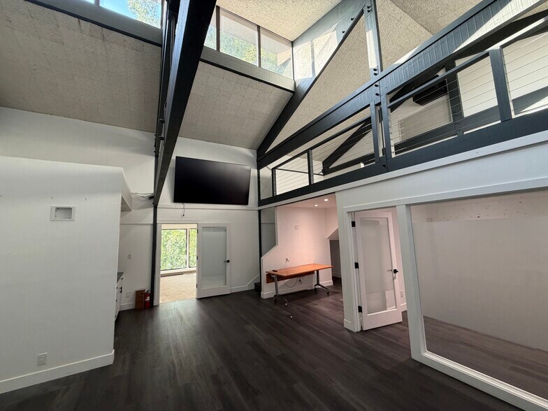 More Photos Of 4885 S 900 E, Salt Lake City Office For Sale