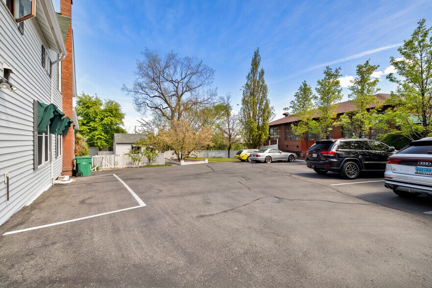 More Photos Of 652 Forest St, Reno Office Residential For Sale