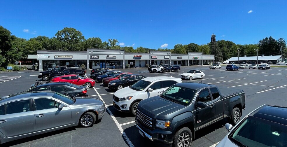 More Photos Of 217 Guideboard Rd, Clifton Park Unknown For Lease