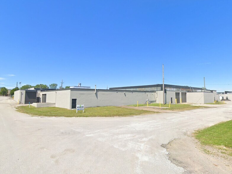 More Photos Of 2225 Colonial Ave, Erie Manufacturing For Lease