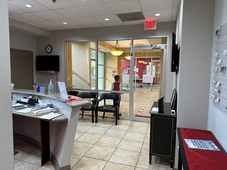 More Photos Of 2053 Gause Blvd E, Slidell Office For Lease