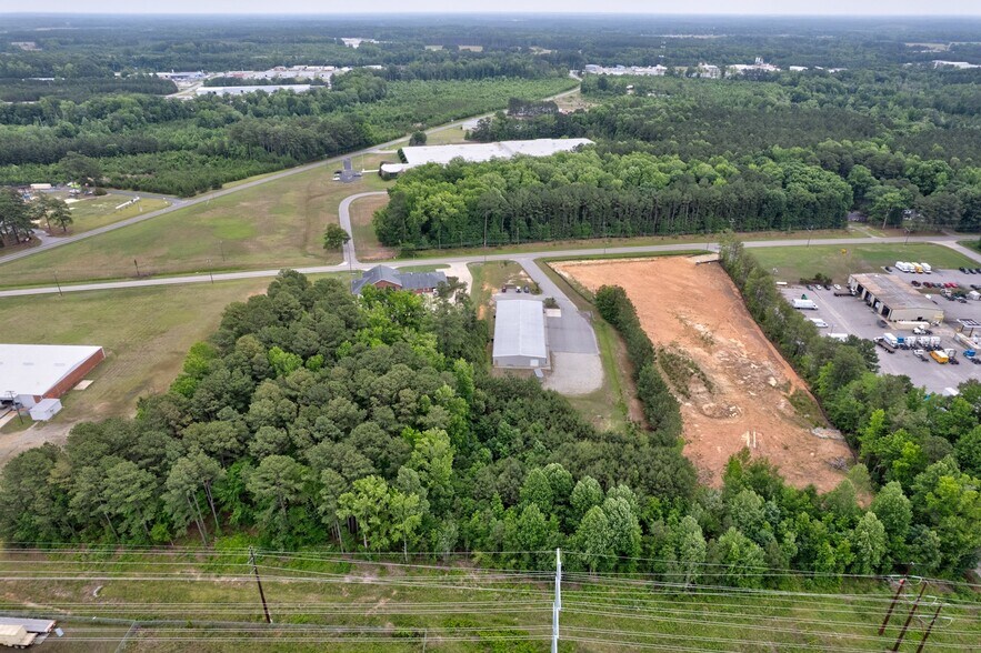 More Photos Of 2040 Fenner Rd, Rocky Mount Warehouse For Sale