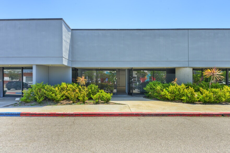 More Photos Of 902-926 Colorado Ave, Santa Monica Loft Creative Space For Lease