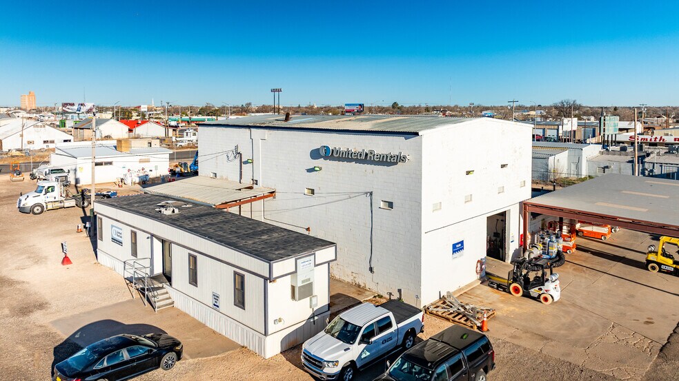 Primary Photo Of 1016 Santa Fe Ave, Clovis Warehouse For Sale