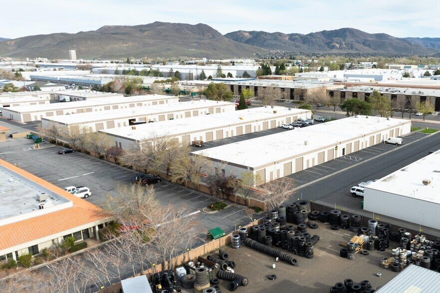 More Photos Of 360 Freeport Blvd, Sparks Warehouse For Lease