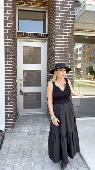 Primary Photo Of 3824 Berkman Dr, Austin Office Residential For Sale