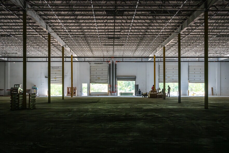 More Photos Of 144 Water st, Old Fort Warehouse For Lease
