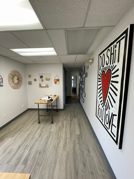 More Photos Of 9459 Lapeer Rd, Davison Office For Lease