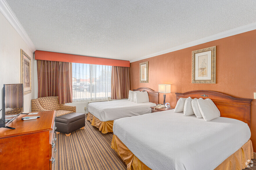 More Photos Of 1015 S Haynes Ave, Miles City Hotel For Sale