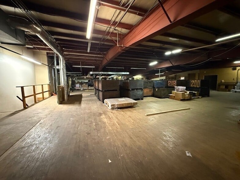 More Photos Of 3300 Lower Huntington Rd, Fort Wayne Warehouse For Sale