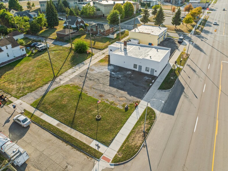 More Photos Of 227 Southfield Rd, Ecorse Warehouse For Sale