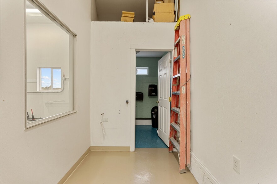 More Photos Of 4219 N Old US Highway 91, Cedar City Warehouse For Sale