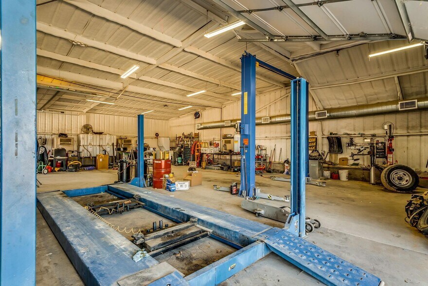 More Photos Of 1456 Main st, Jacksboro Specialty For Sale