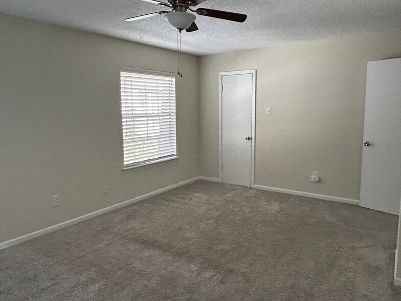 More Photos Of 3811 Holland Ave, Dallas Apartments For Sale