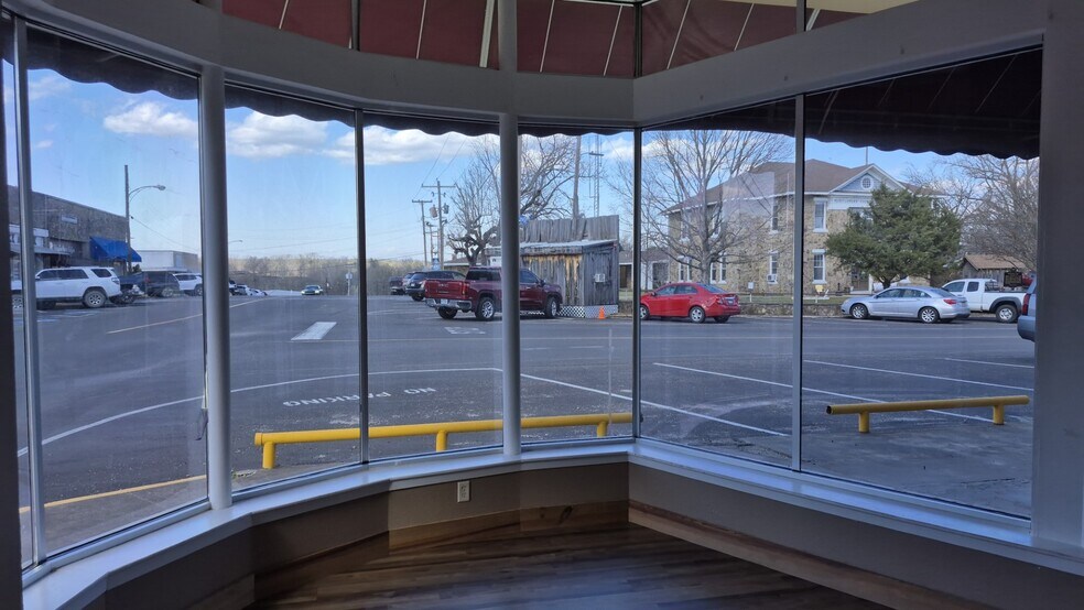 More Photos Of 146 George st, Mount Ida Office Residential For Sale