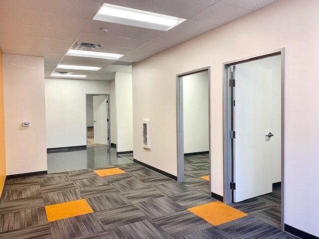 More Photos Of 8055 N 24th Ave, Phoenix Unknown For Lease