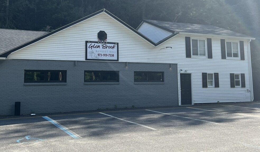 More Photos Of 1050 S State Route 23, Wantage Storefront Retail Residential For Sale