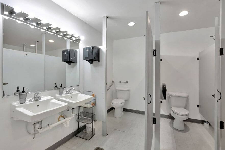 More Photos Of 11845 US 41 St, Monteagle Trailer Camper Park For Sale