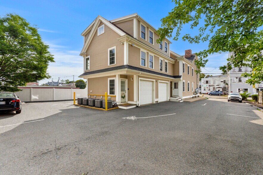 More Photos Of 83 Holten St, Danvers Apartments For Sale