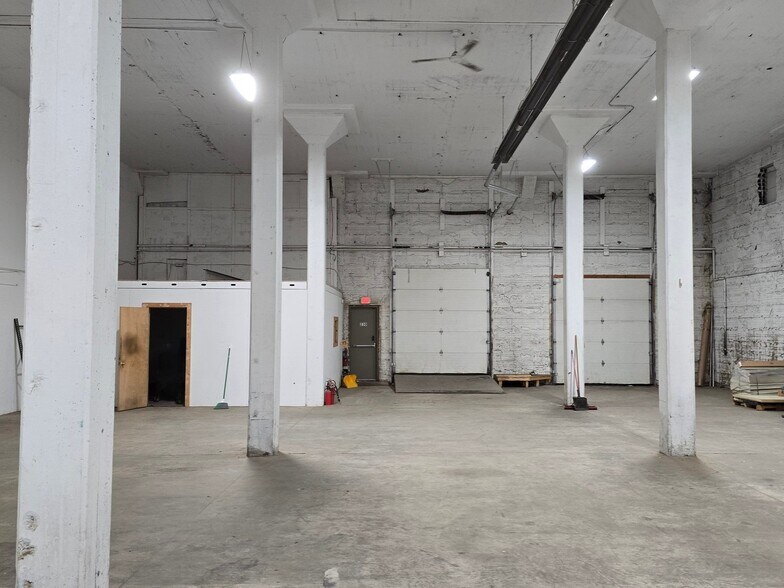 More Photos Of 6375 Furnace Rd, Ontario Warehouse For Lease