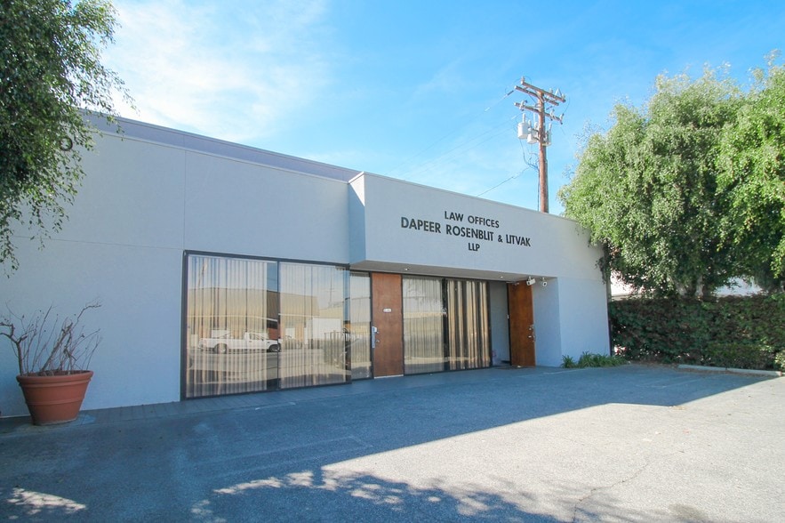More Photos Of 2768-2770 E Slauson Ave, Huntington Park Office For Lease