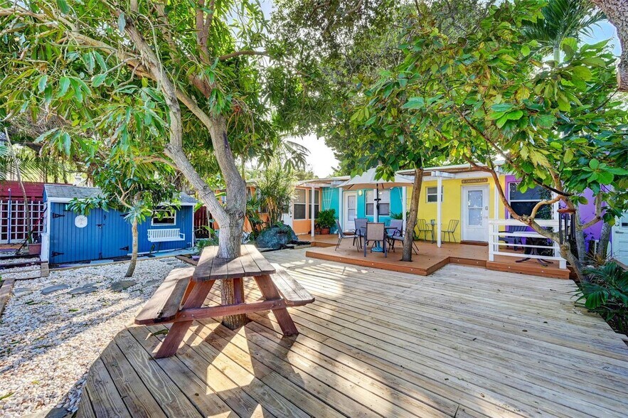 More Photos Of 1944 NE 5th St, Deerfield Beach Apartments For Sale