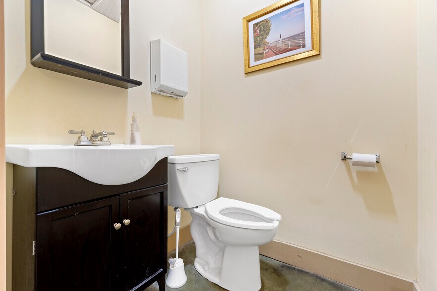 More Photos Of 613 Amboy Ave, Perth Amboy Medical For Lease