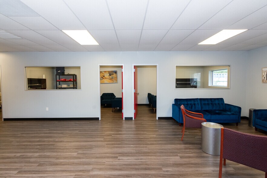 More Photos Of 6456 Cunningham Rd, Houston Industrial For Lease