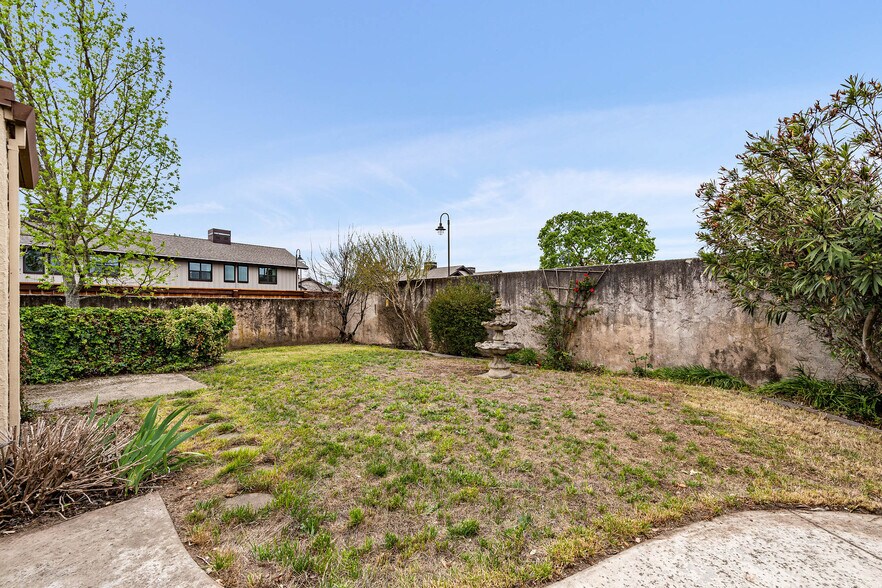 More Photos Of 1247 Broadway, Sonoma Office Residential For Lease