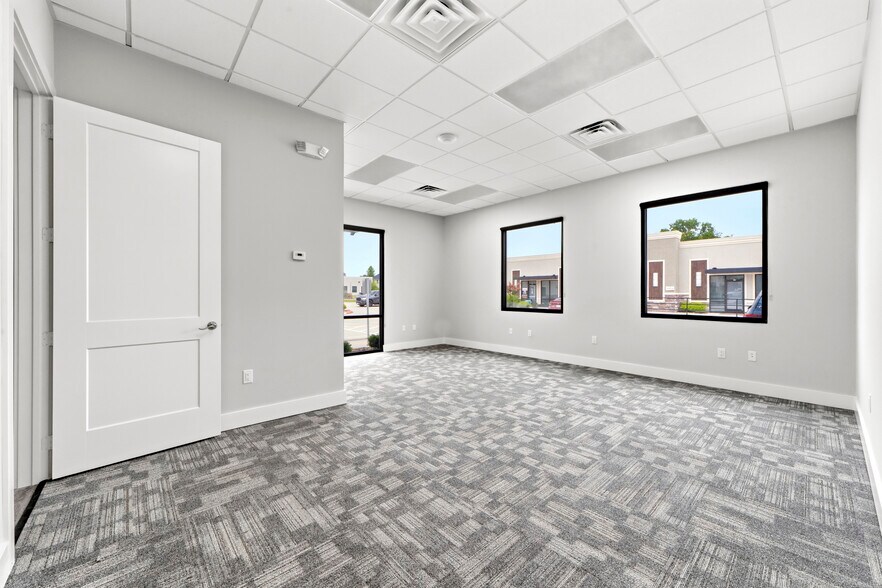 More Photos Of 28809 Hardin Store Rd, Magnolia Office For Lease